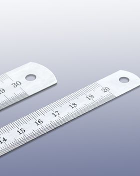 Stiefelmayer-Contento Präzisionsmaßstäbe in verschiedenen Ausführungen